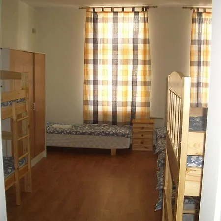 Kaupmehe Hotell 2*